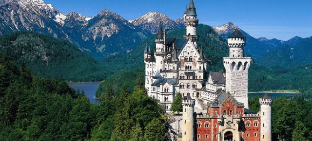 Palaces, Disco and Mud